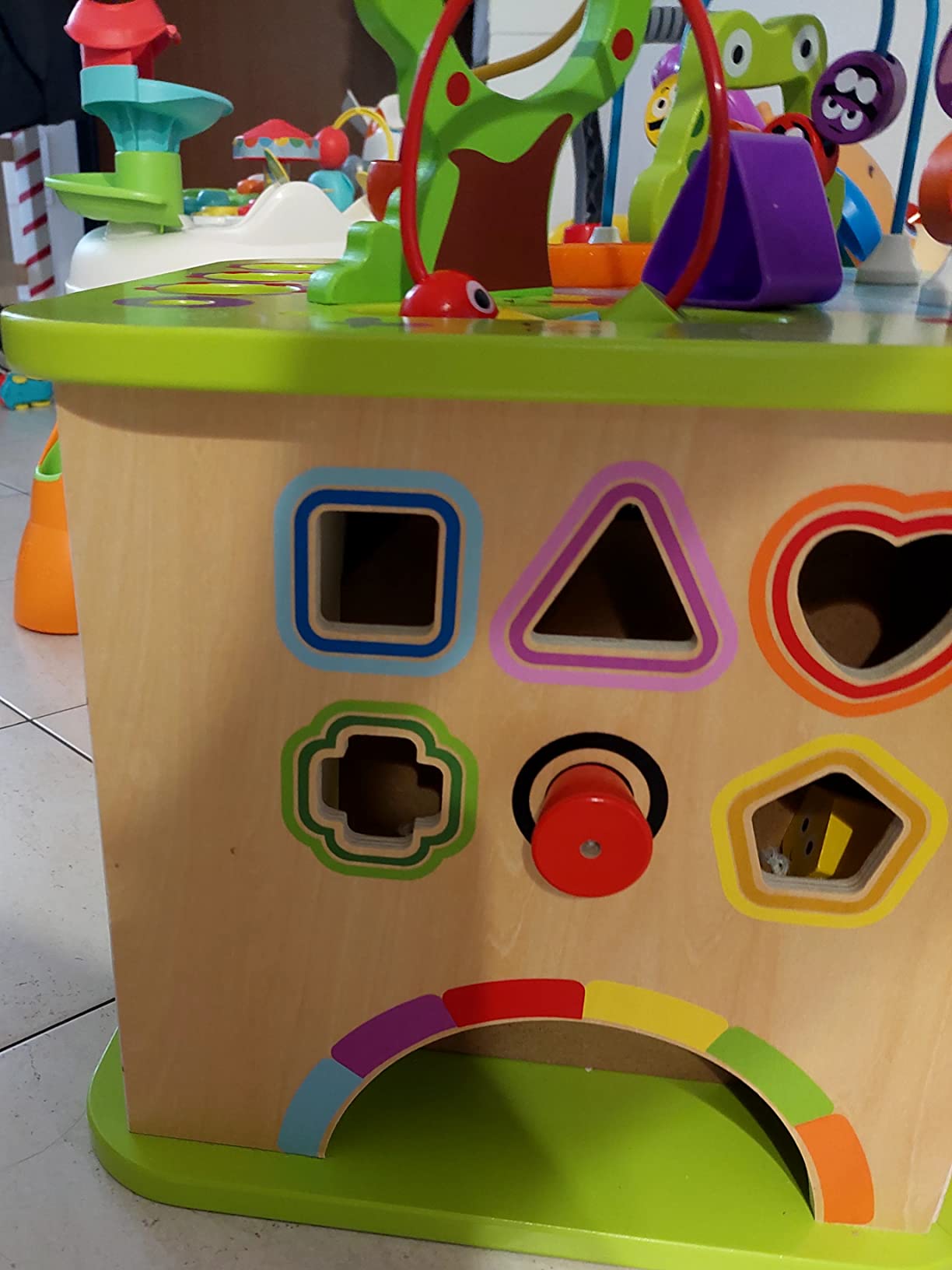 Hape Giocattoli per le abilità motorie Cubo Multiattività cubo attività in legno
