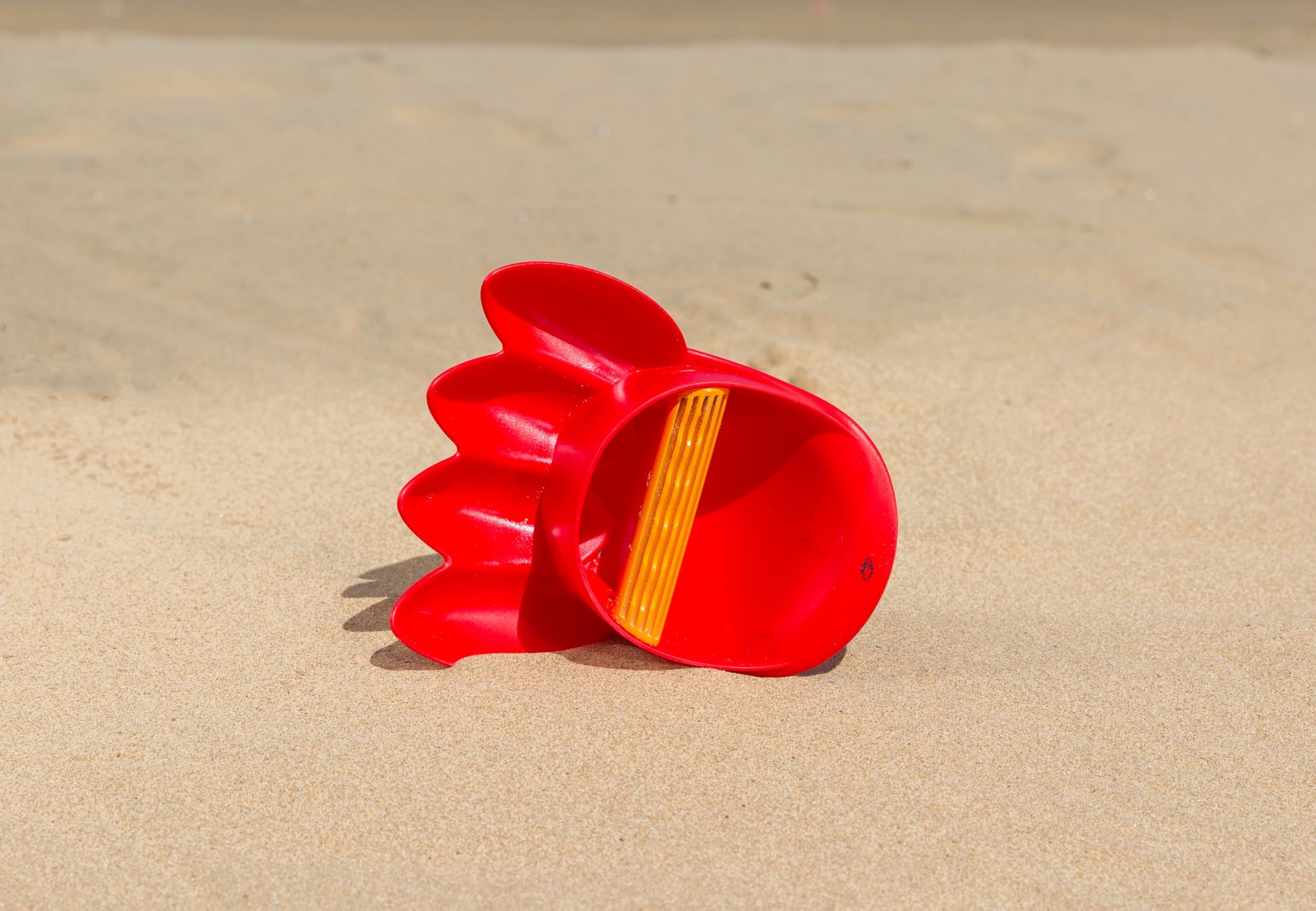 Hape Giochi da spiaggia e4051 Power di Artiglio rosso