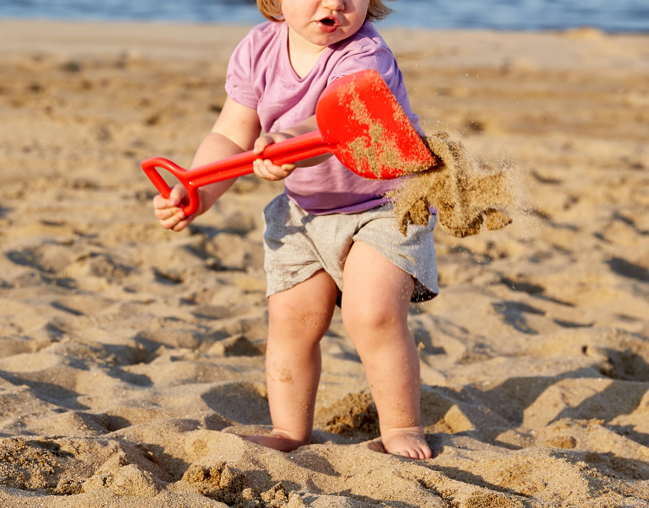 Hape Giochi da spiaggia Paletta Portentosa rossa