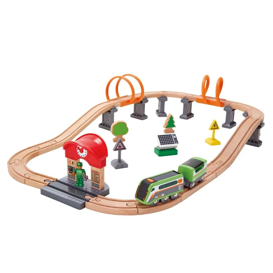 Hape Treno Pista ad energia solare trenino 16 pezzi con luci
