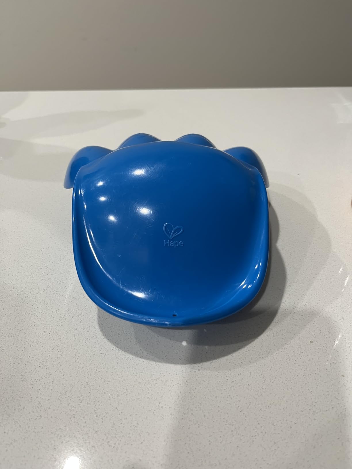 Hape Giochi da spiaggia Zampa Potente Blu paletta da spiaggia manico robusto