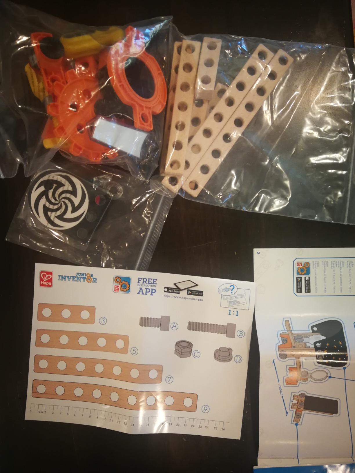 Hape Junior Inventor Laboratorio di Scienze Ottiche, kit 8 esperimenti
