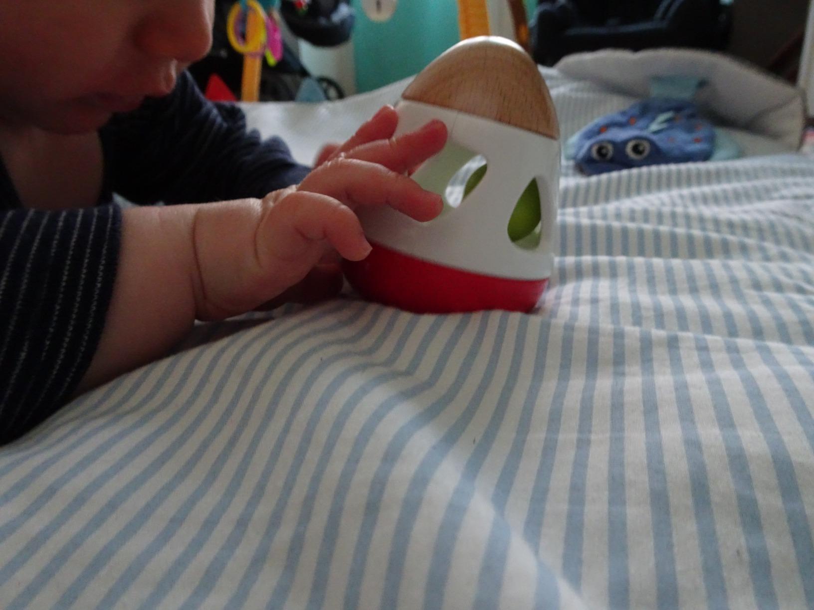 Hape Giocattoli per l'infanzia Sonaglio con campanello sonaglio boomerang
