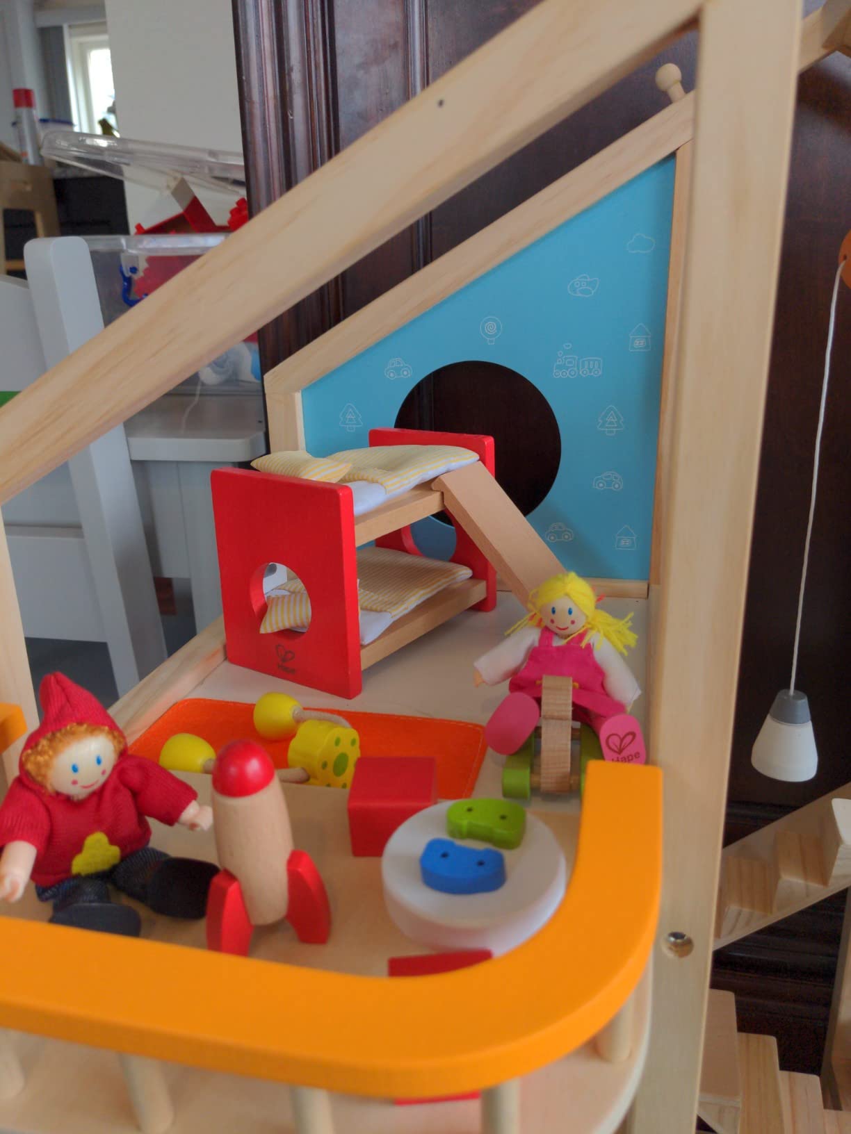 Hape Mobili Cameretta dei bambini per casa delle bambole moderna in legno