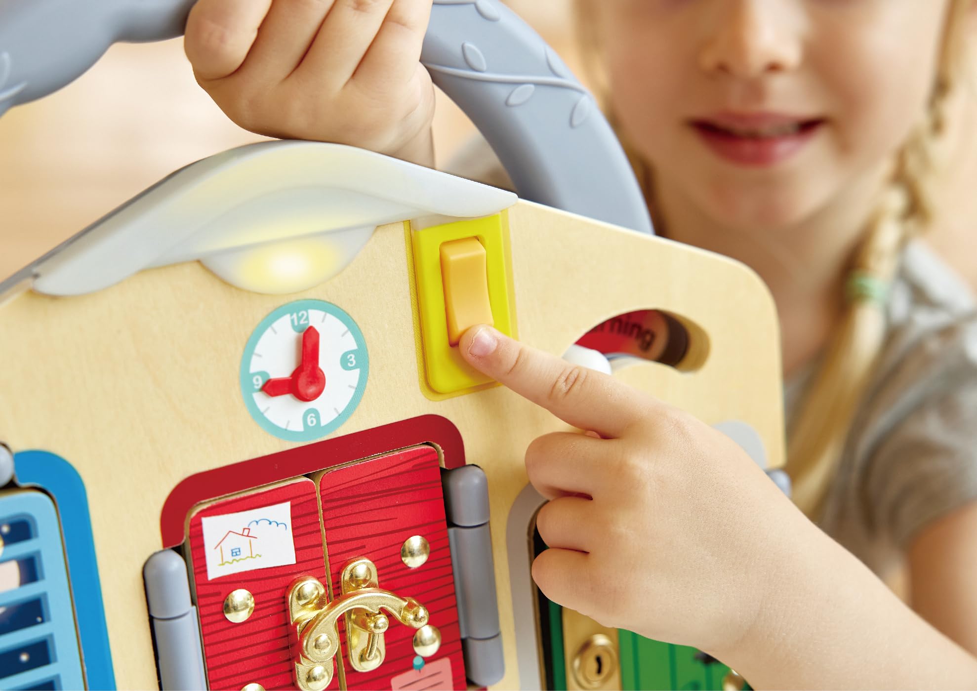 Hape Giocattoli educativi Activity Board multicolore con serrature