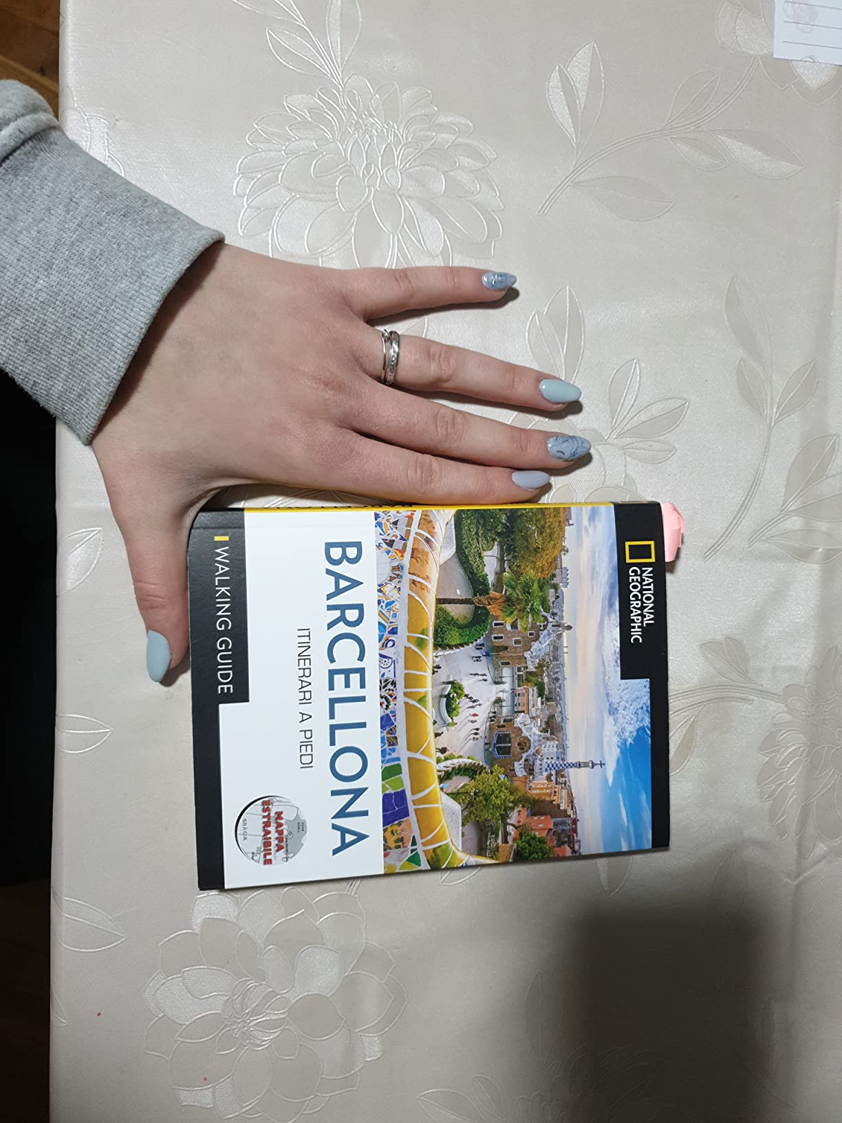 National Geographic Le Guide Traveler di National Geographic Walking Guide Barcellona guida a piedi