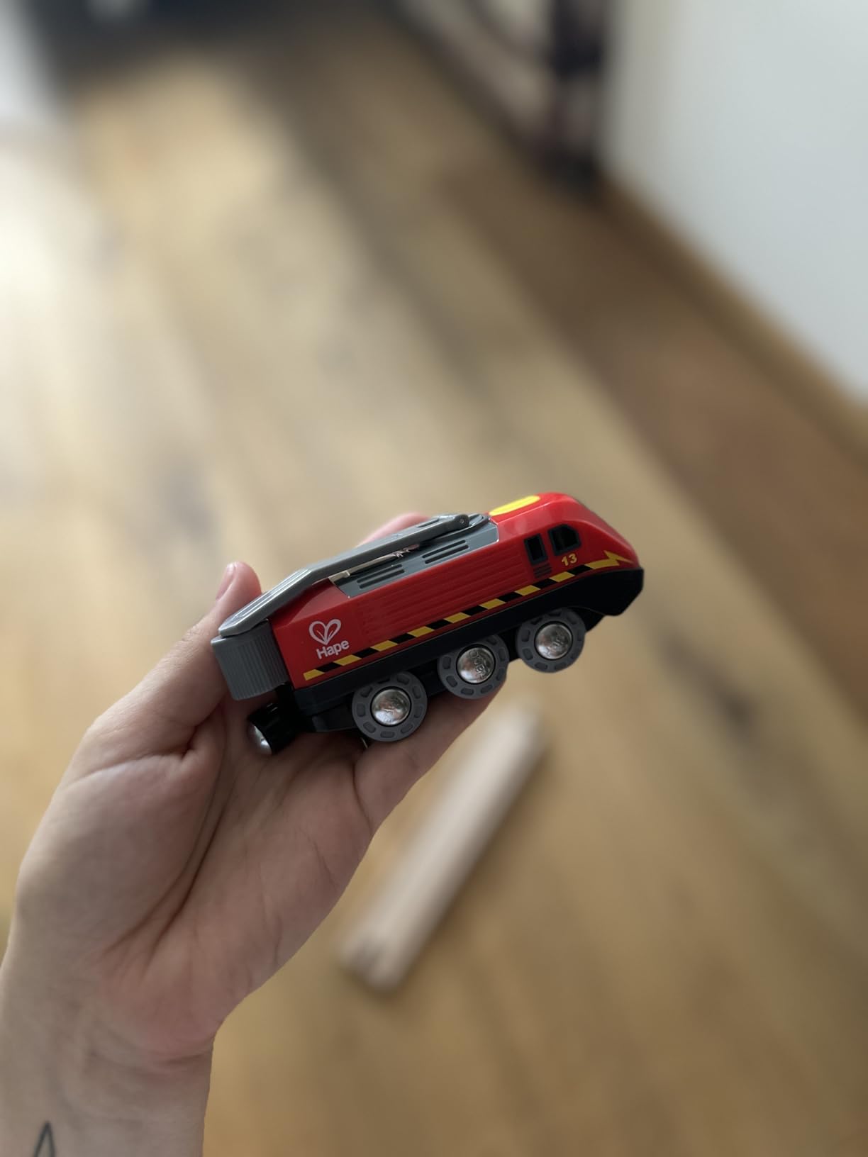 HAPE Treno Locomotiva ricaricabile elettrica USB