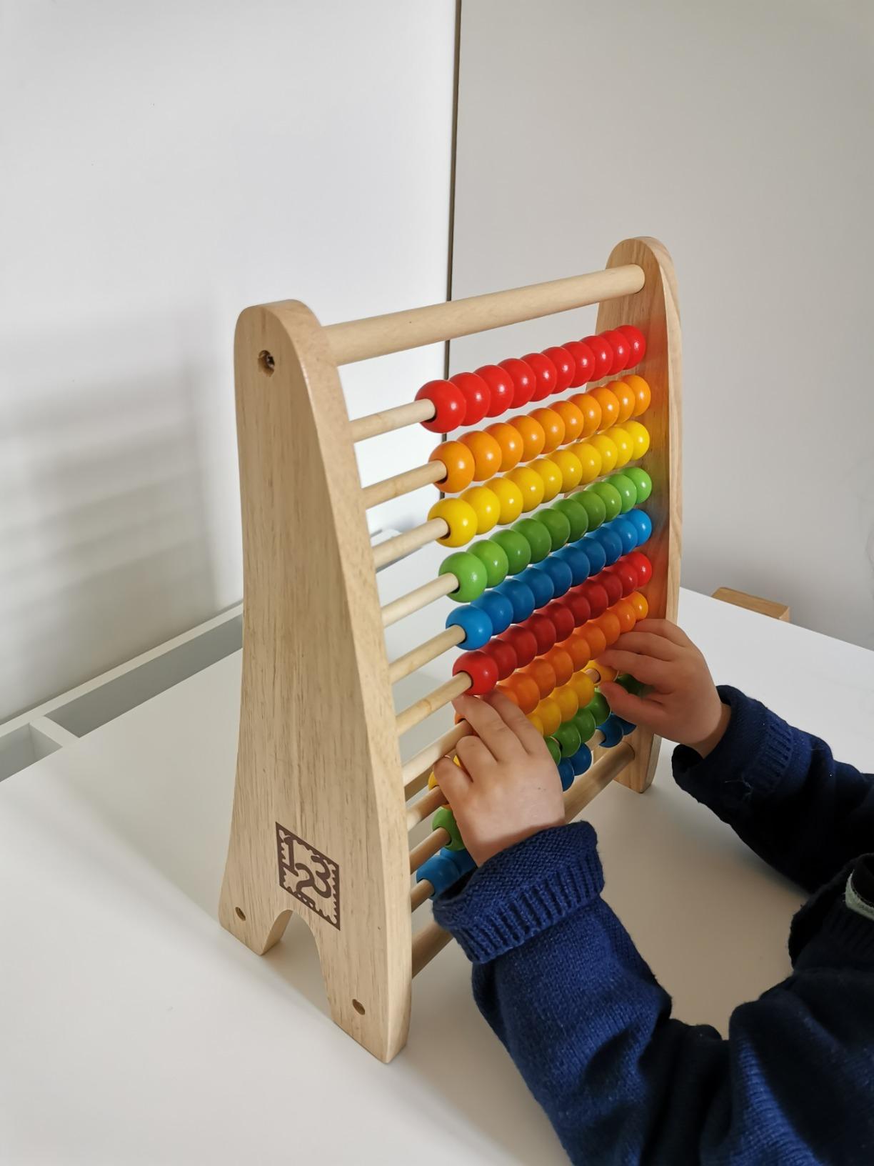 Hape Giocattoli per le abilità motorie E0412 Abaco Palline Arcobaleno