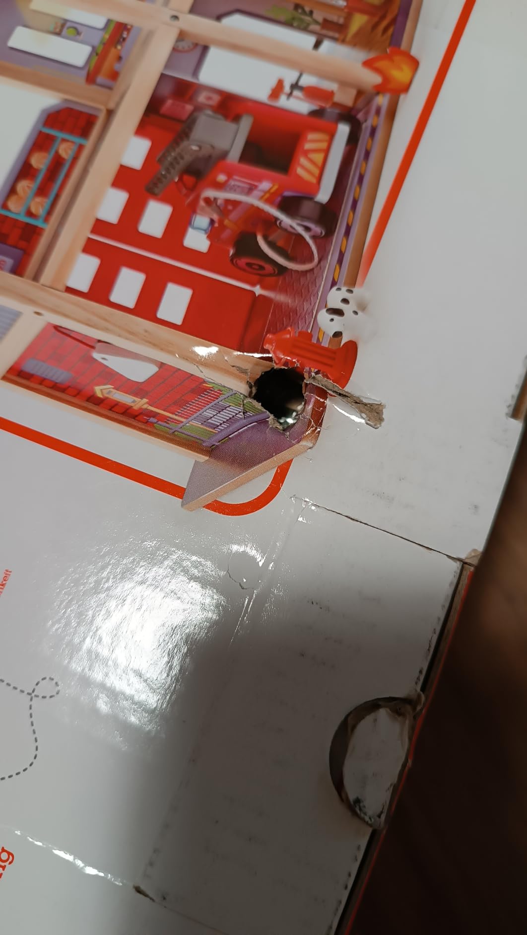 Hape Giochi di ruolo Caserma dei Pompieri casa in legno gioco pompieri luci e suoni