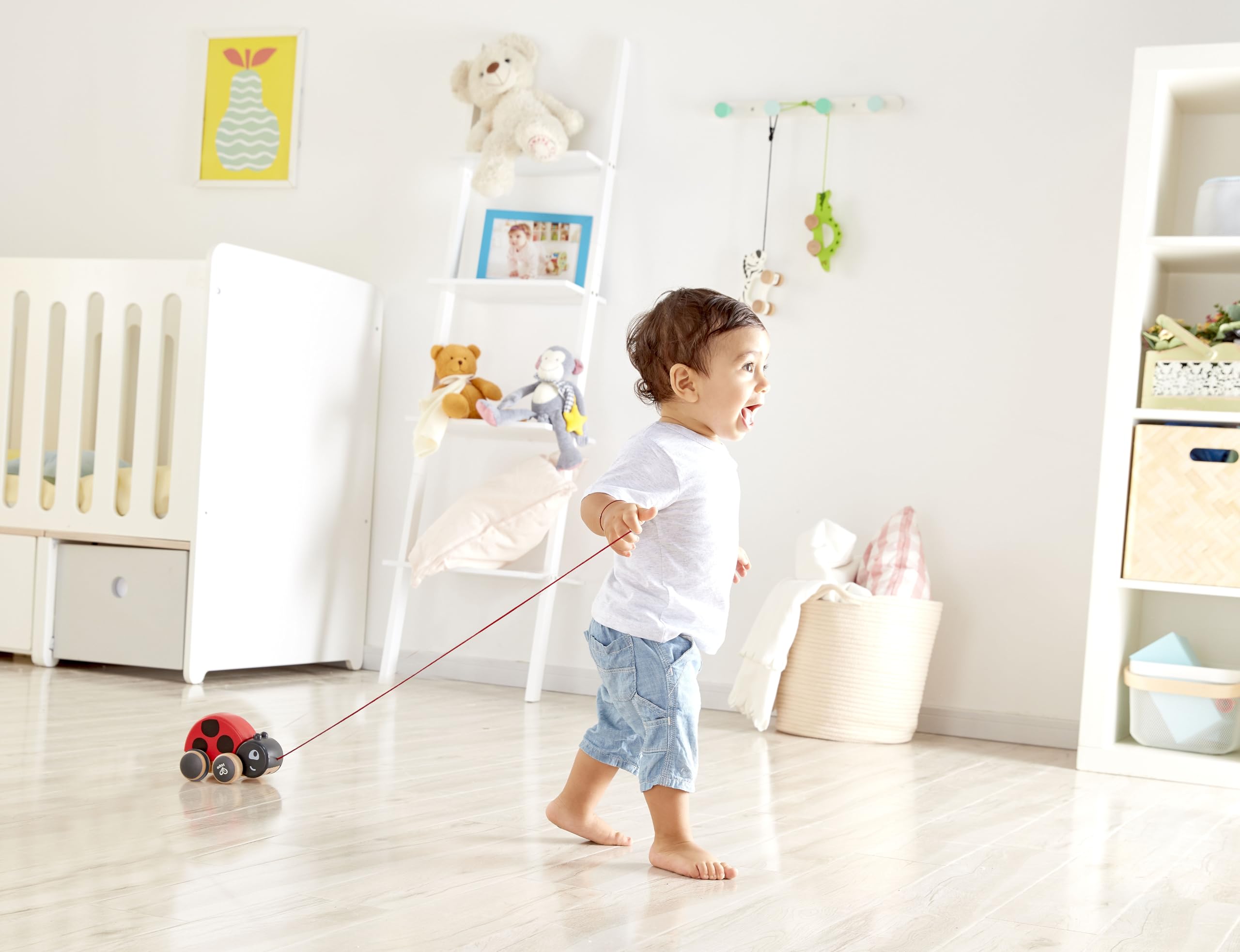 Hape Spingi e cammina Coccinella Spingi&Tira gioco trainabile in legno dai 12 mesi