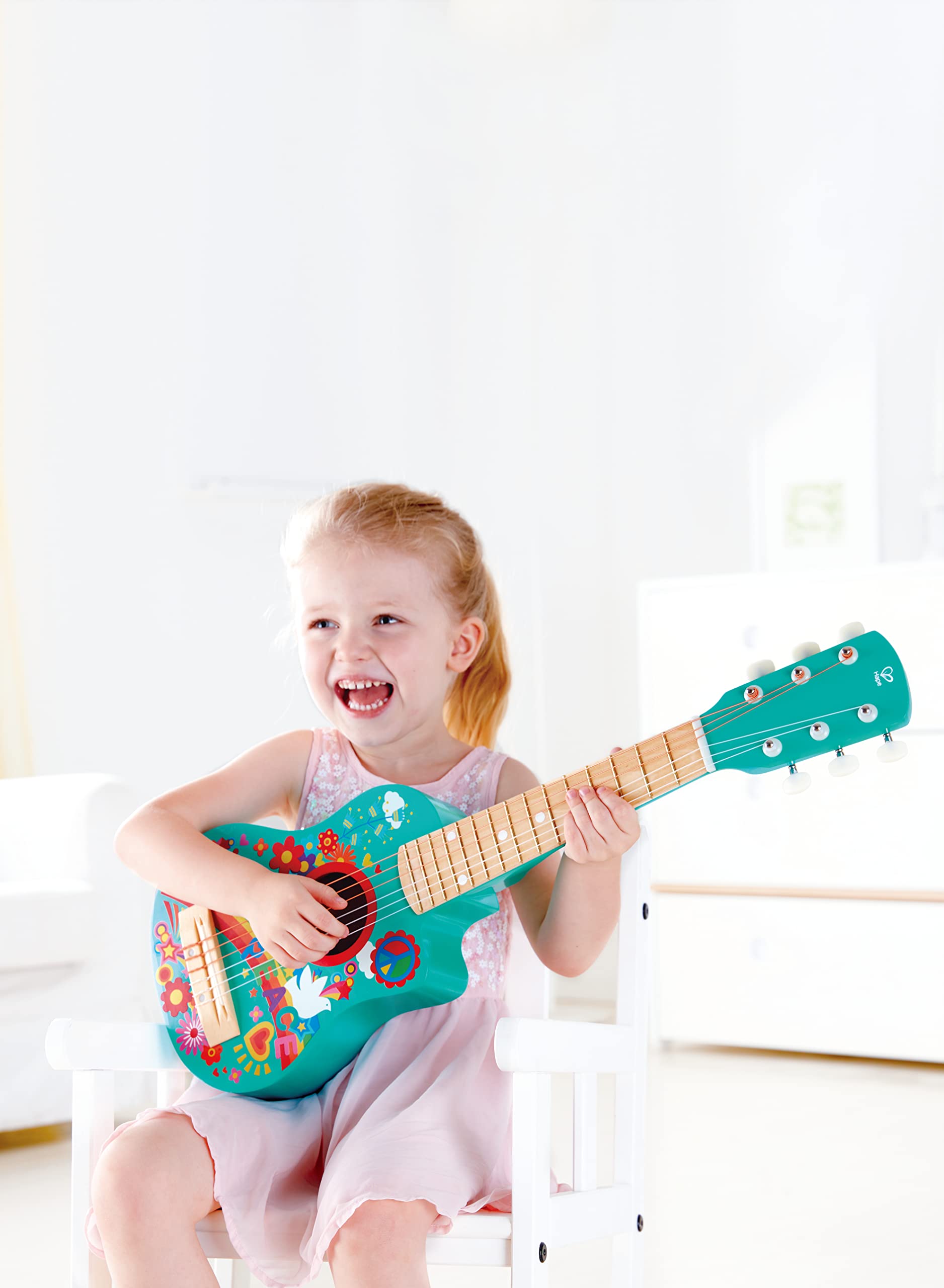 Hape Giochi musicali Chitarra Figli dei Fiori blu guitalele
