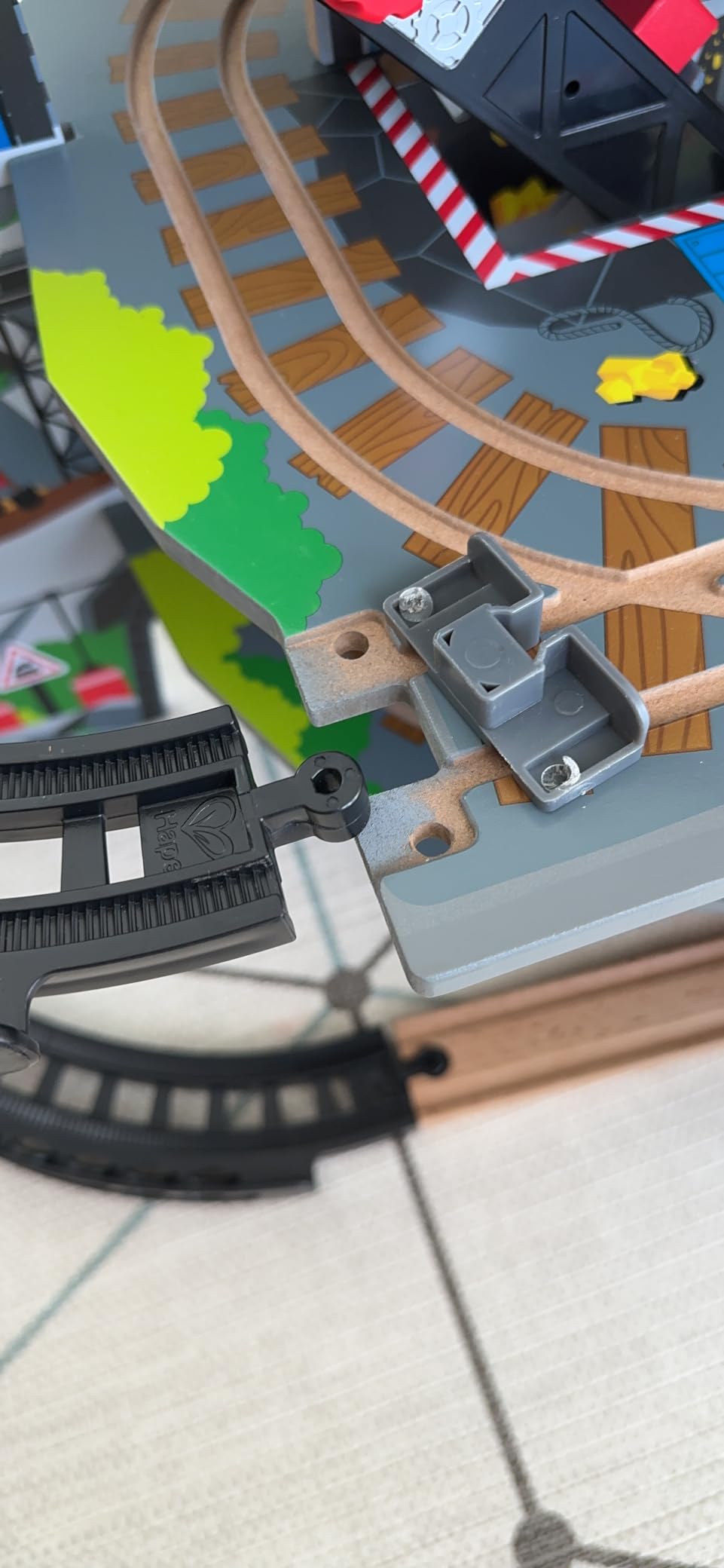 Hape Treno Mega Miniera Montana set ferroviario multilivello