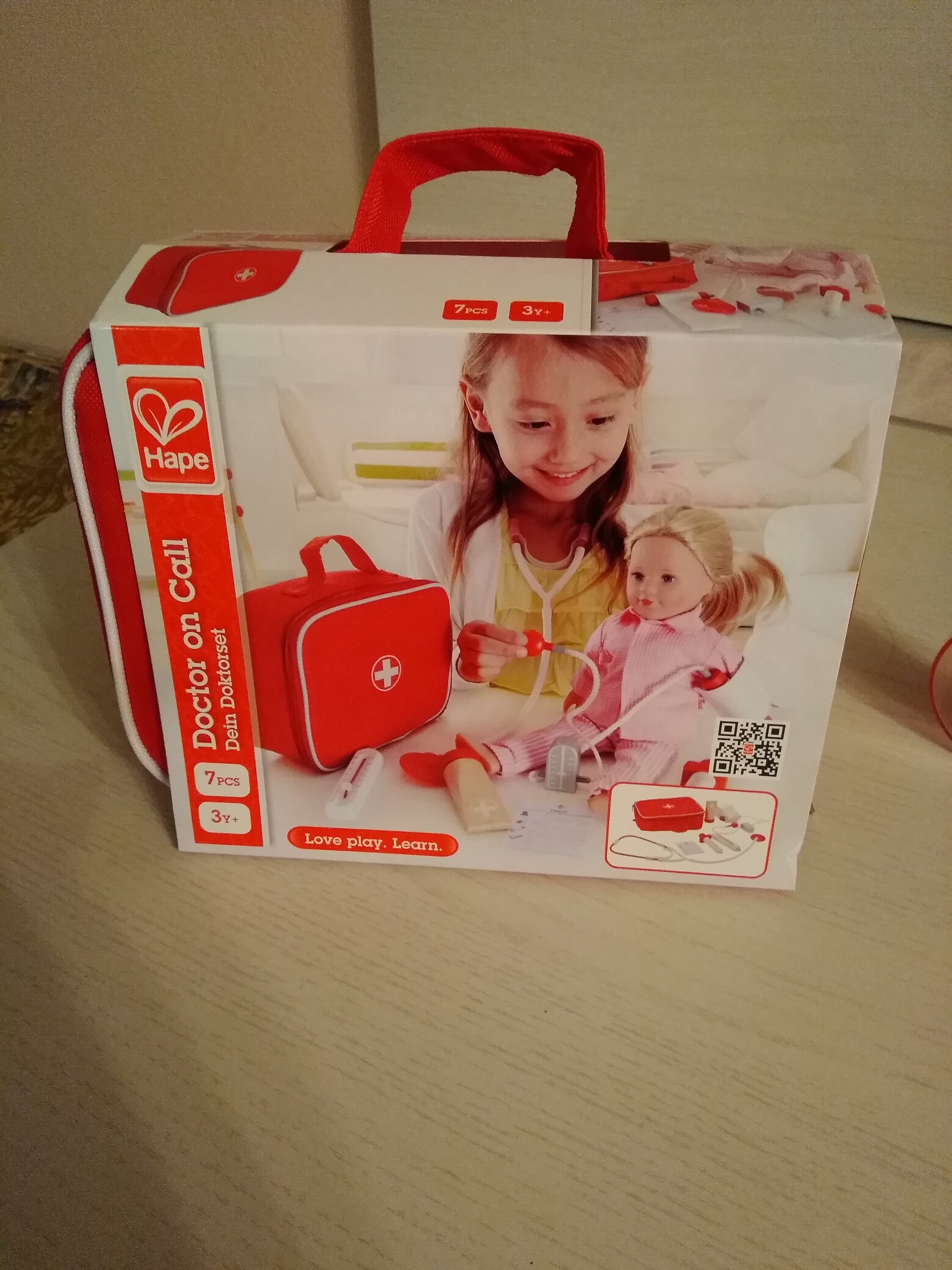 Hape Giochi di ruolo Il Medico di Turno set dottore dai 3 anni