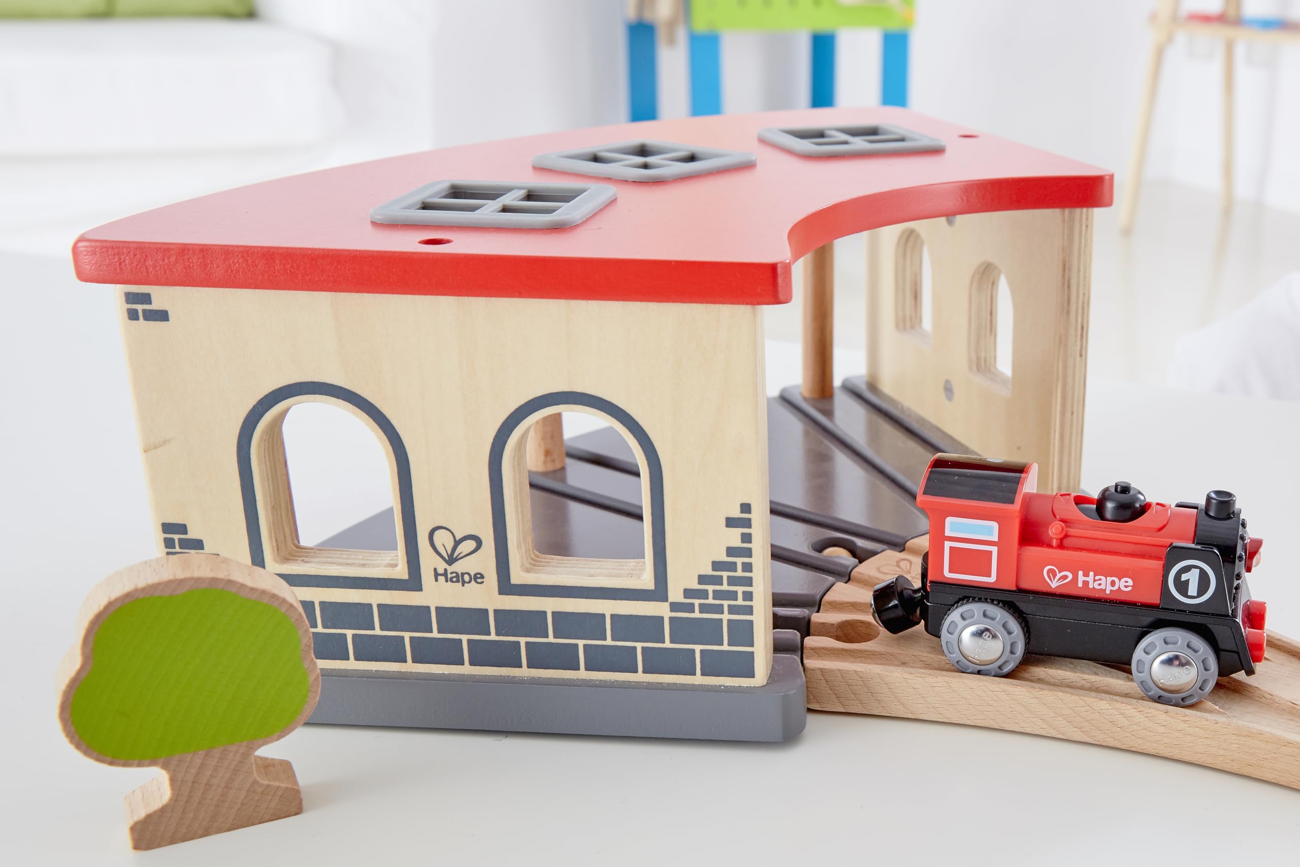 Hape Treno Deposito dei Treni in Legno a 3 corsie