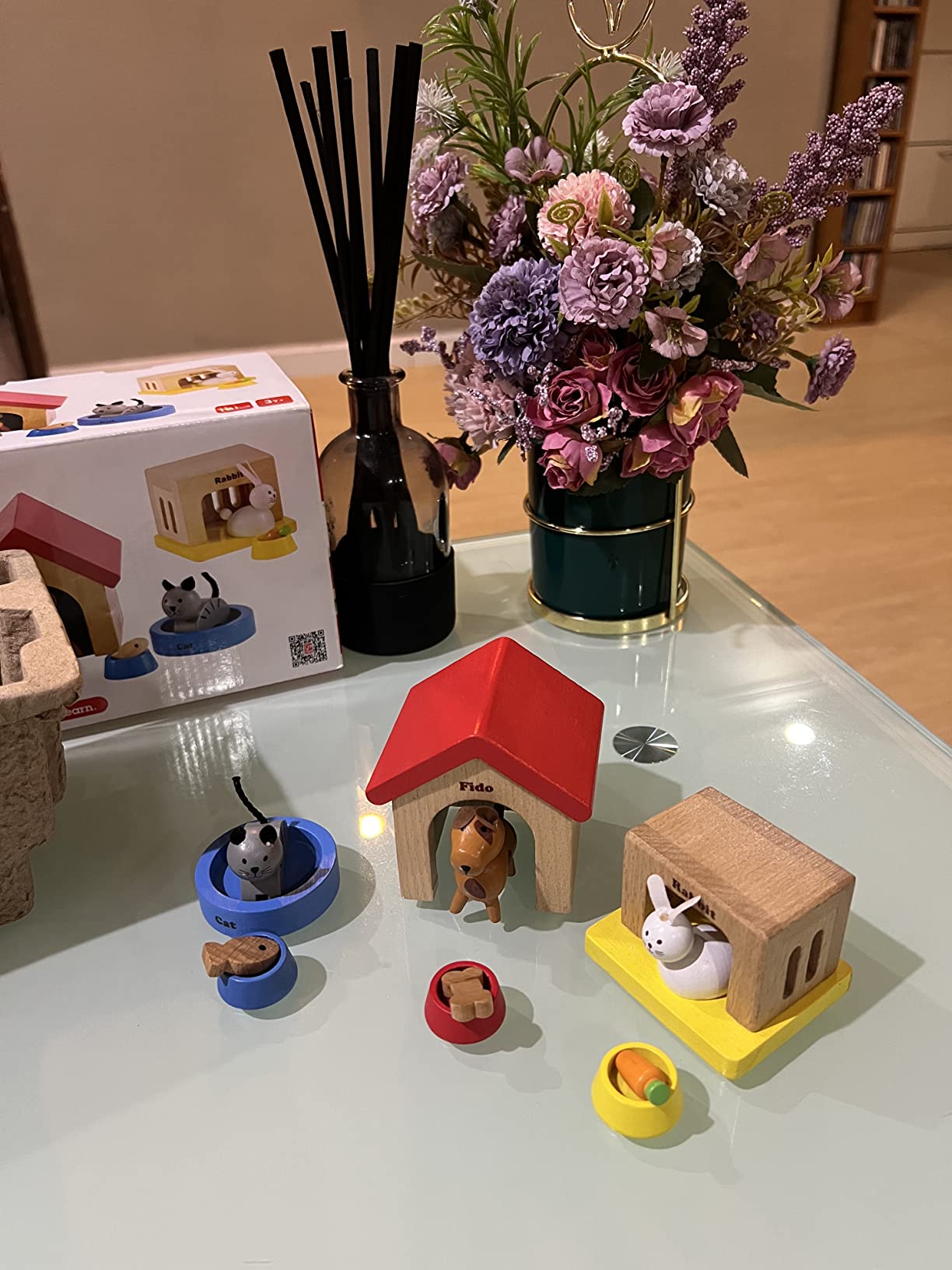 Hape Animali Domestici per la casa delle bambole set cane gatto coniglio in legno