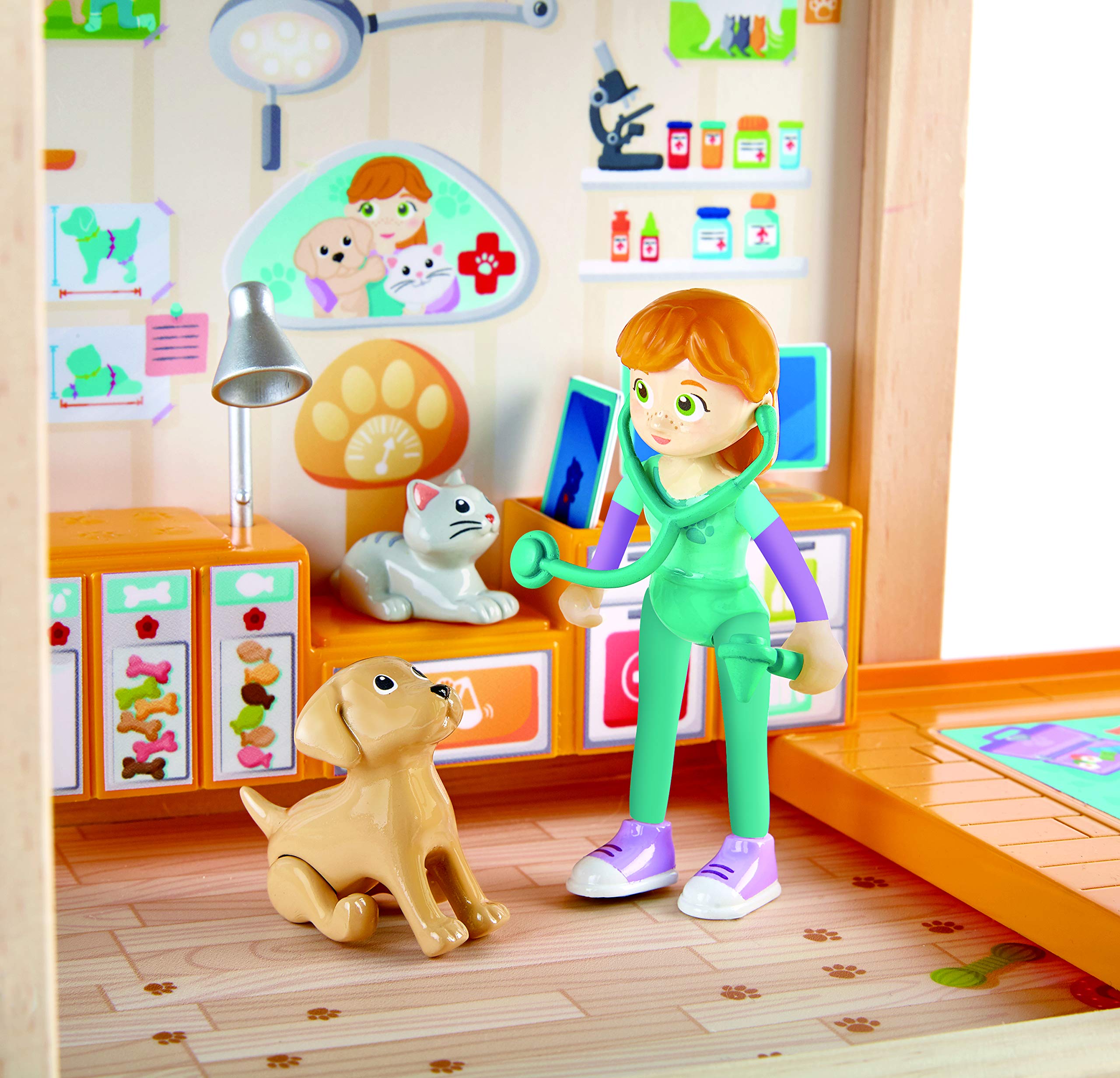 Hape E3408 Furry Friend Vet Set casa veterinaria in legno