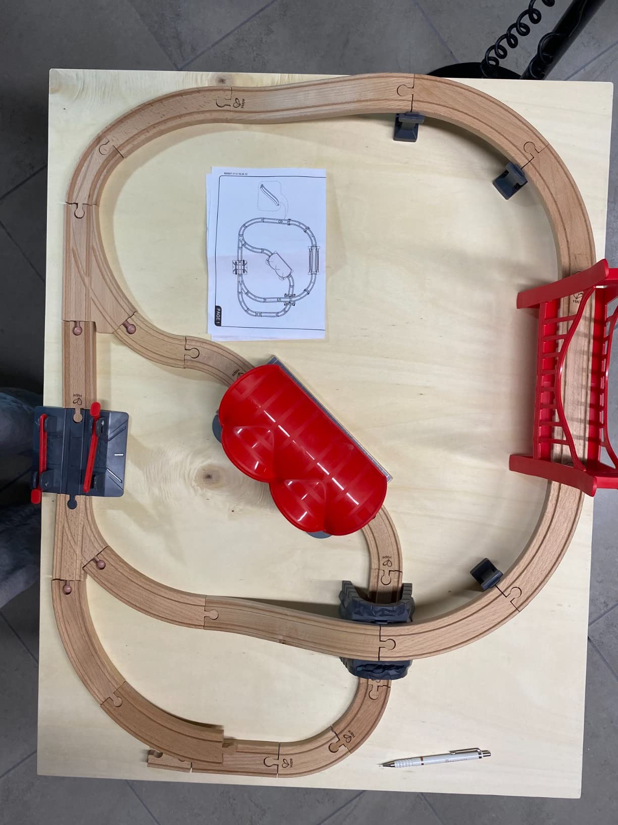 Hape Treno Pista Città Trafficata 51 pezzi ferroviaria