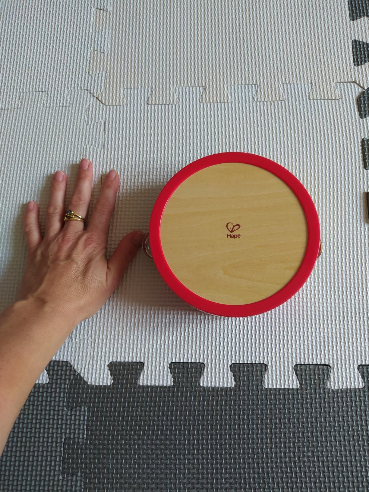 Hape Giochi musicali Tamburello in legno 2 in 1 per bambini