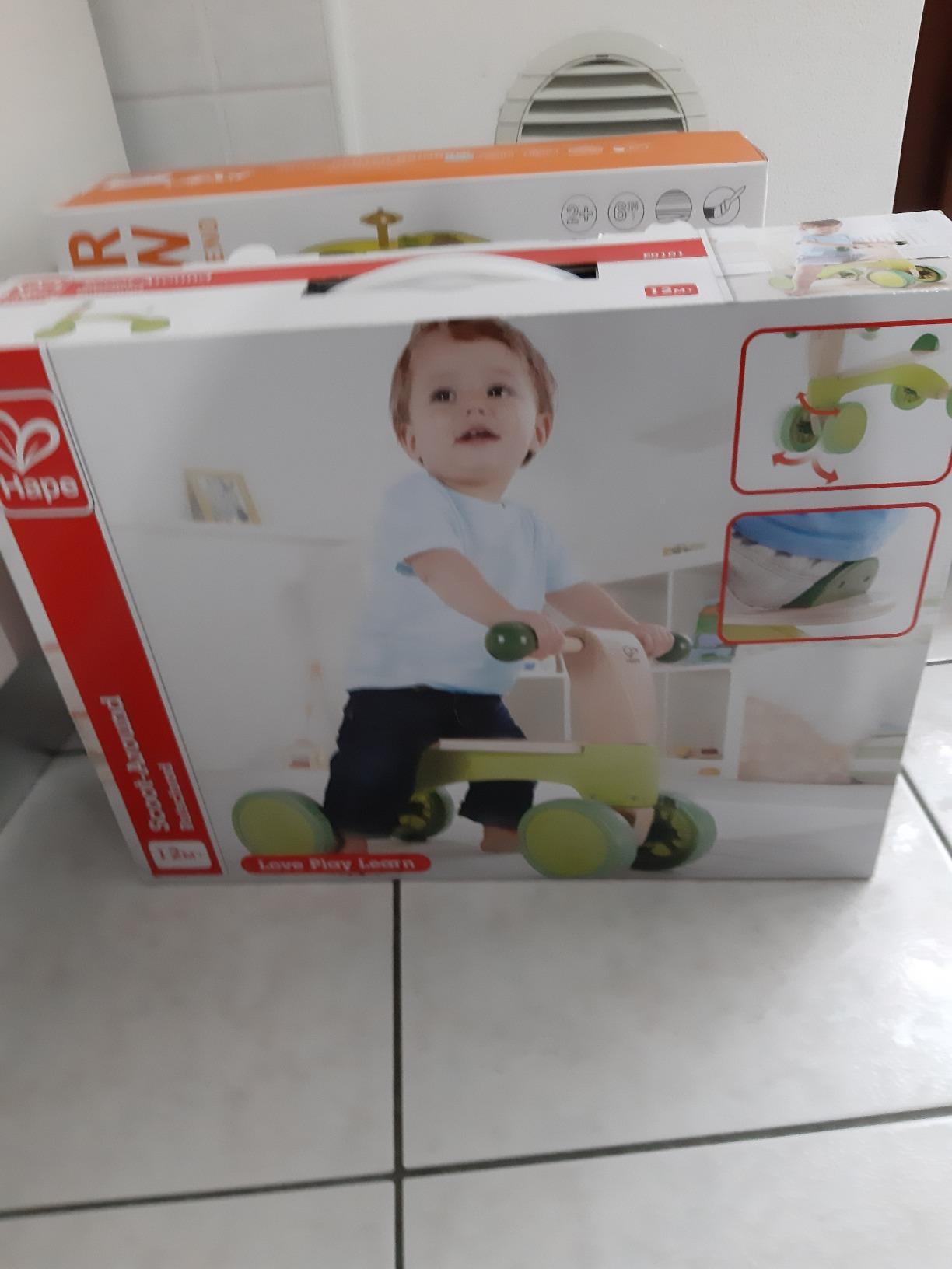 Hape Primi passi e bici Scooter a 4 ruote scooter in legno dai 12 mesi