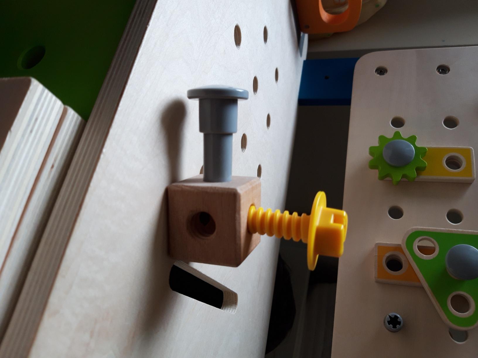 Hape Giochi di ruolo Banco da Lavoro banco da lavoro 35 pezzi regolabile