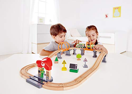 Hape Treno Pista ad energia solare trenino 16 pezzi con luci