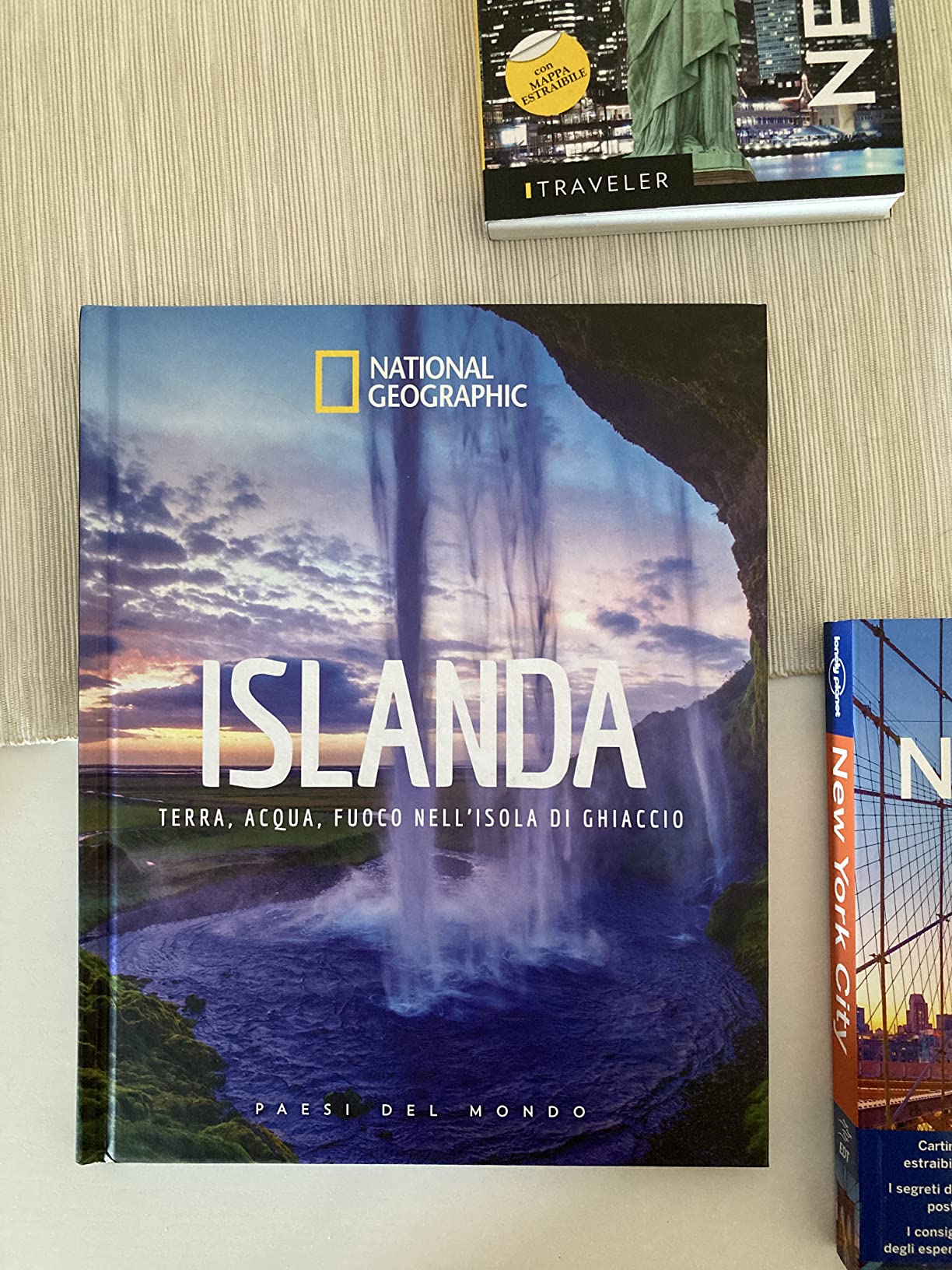 National Geographic – Libri Islanda: Terra, Acqua, Fuoco guida illustrata