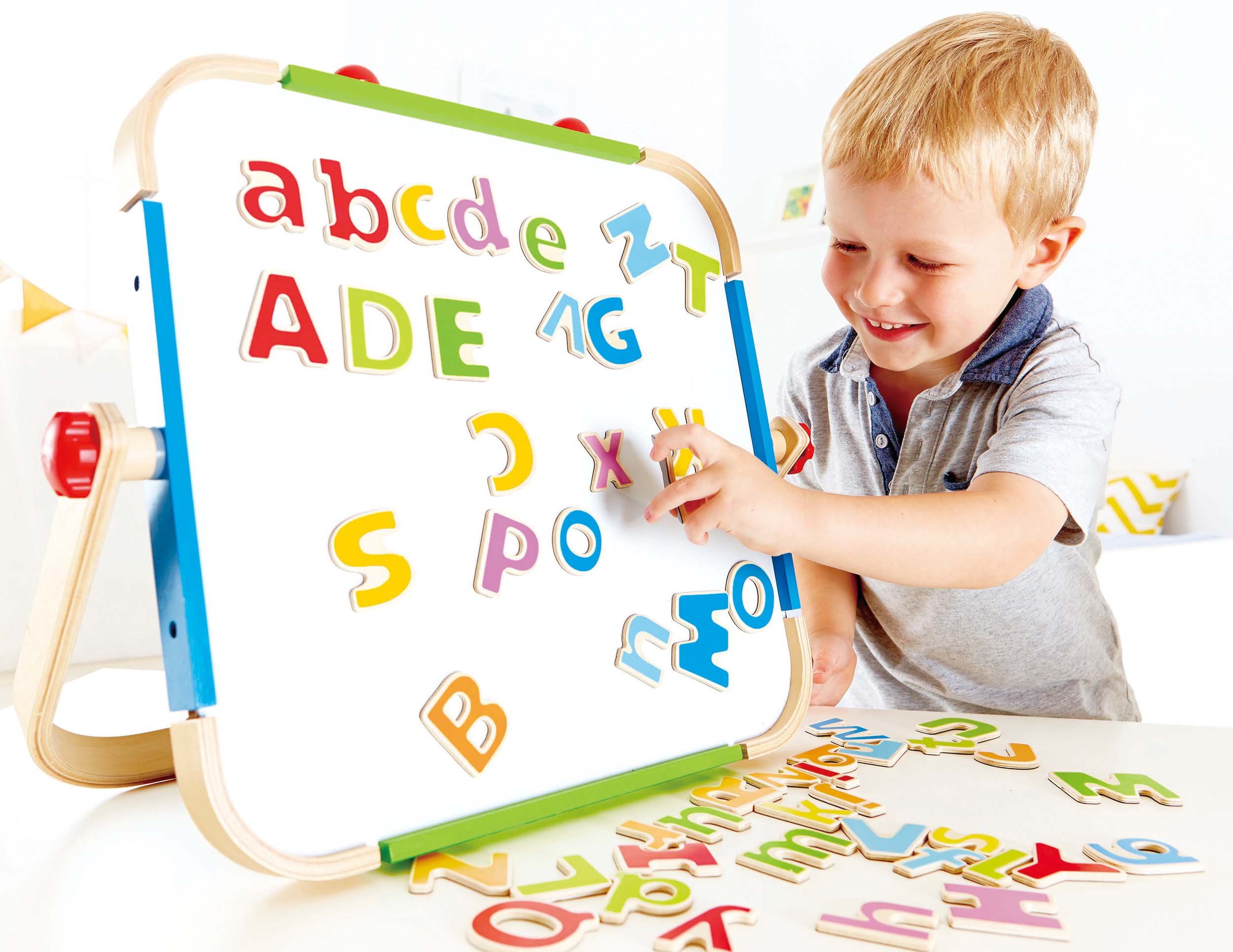 Hape Montare e costruire ABC Magnetic Letters lettere magnetiche