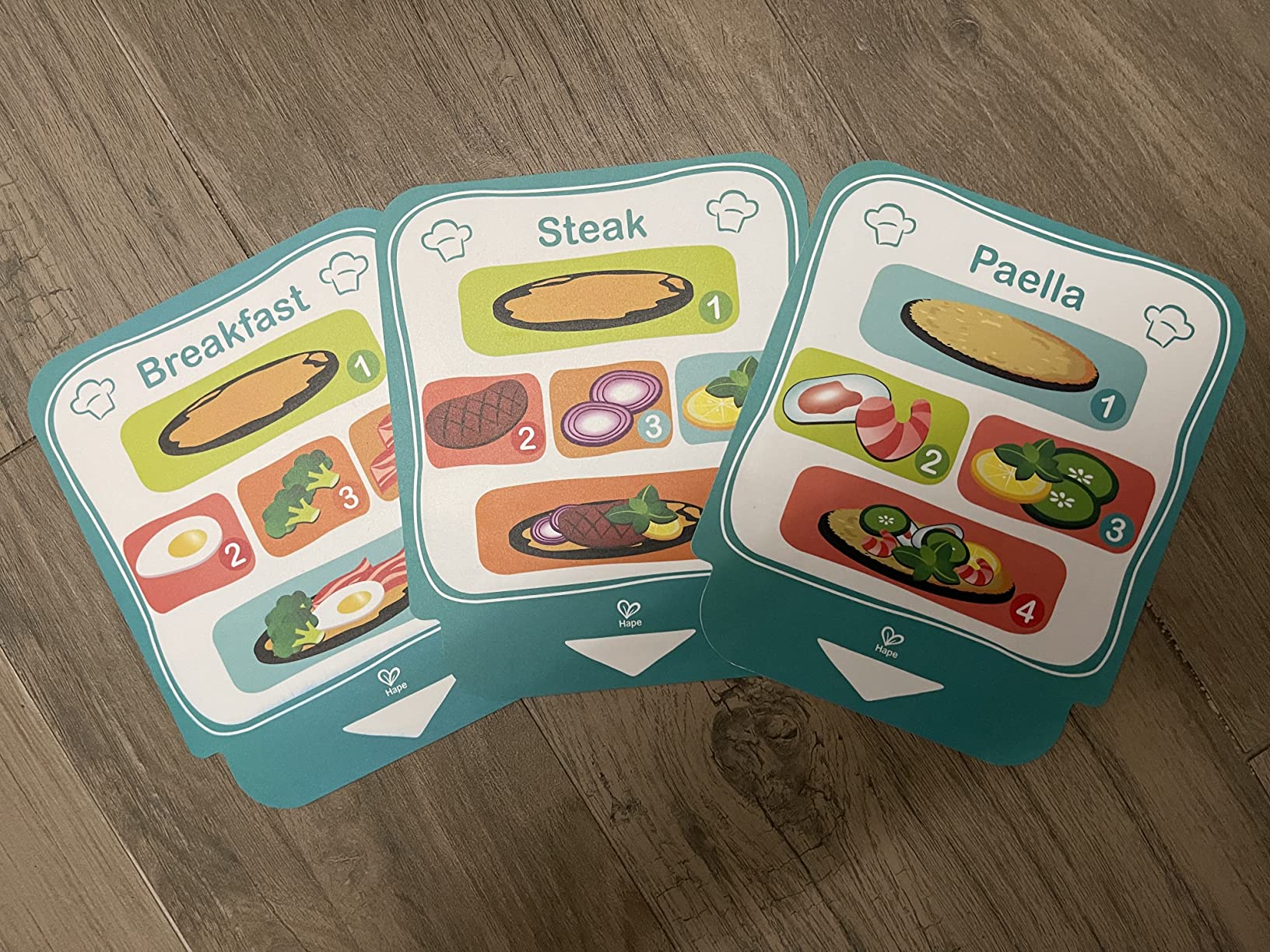 Hape Cucina e accessori E3177 Cucina di Gioco Deluxe con microonde