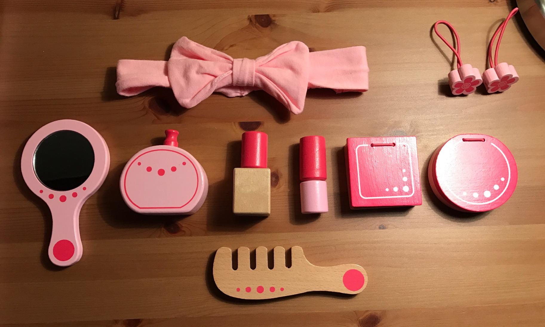 Hape Giochi di ruolo Set di Bellezza trousse rosa 11 pezzi