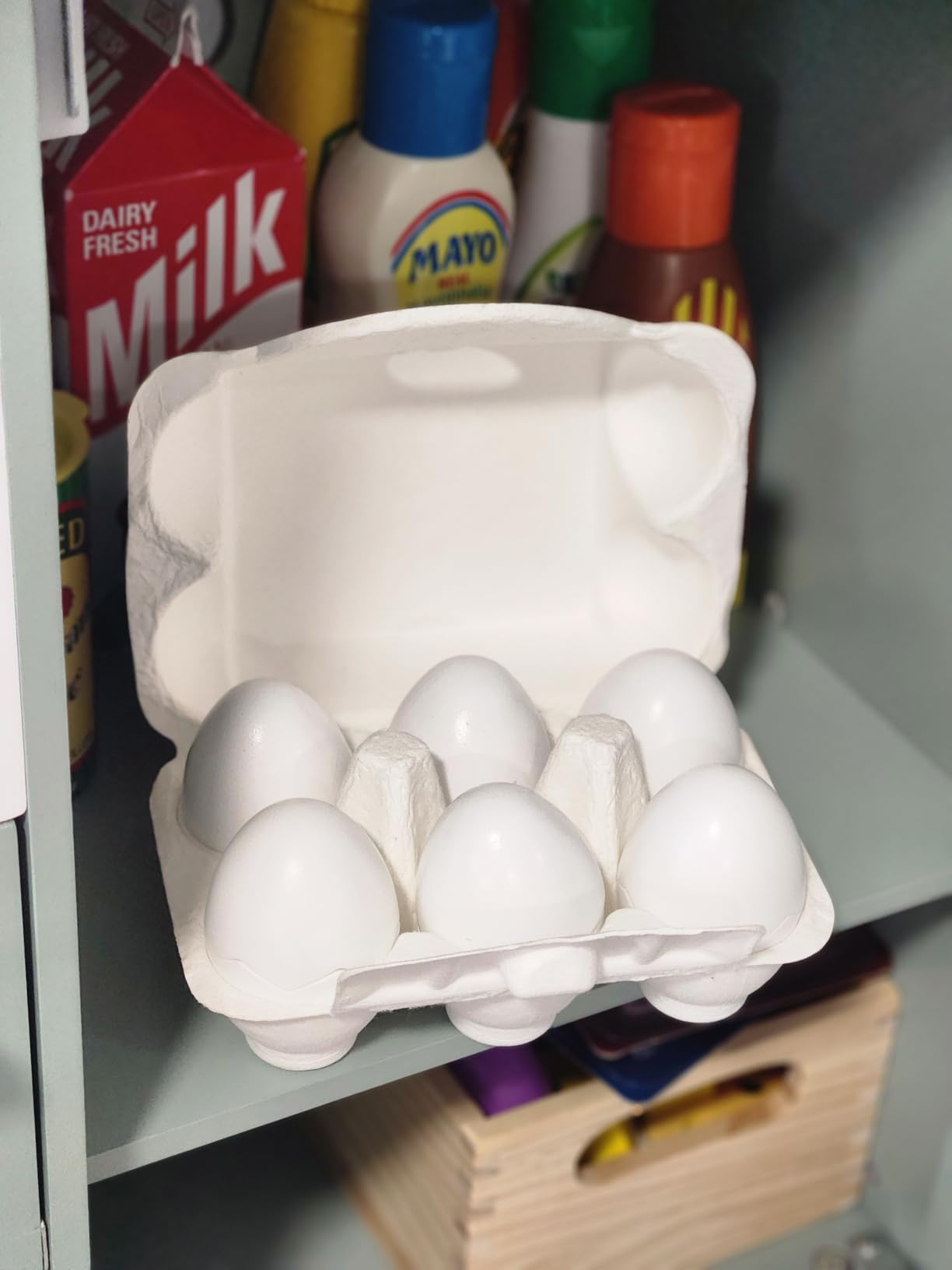 Hape Cucina e accessori Cartone delle Uova set di sei uova in legno