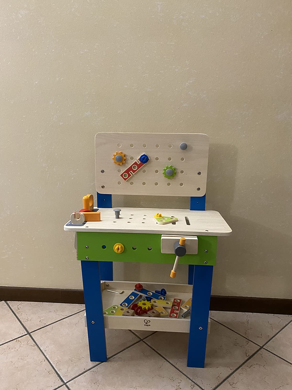 Hape Giochi di ruolo Banco da Lavoro banco da lavoro 35 pezzi regolabile
