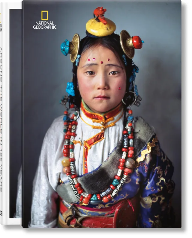 National Geographic – Libri Around the World in 125 Years libro