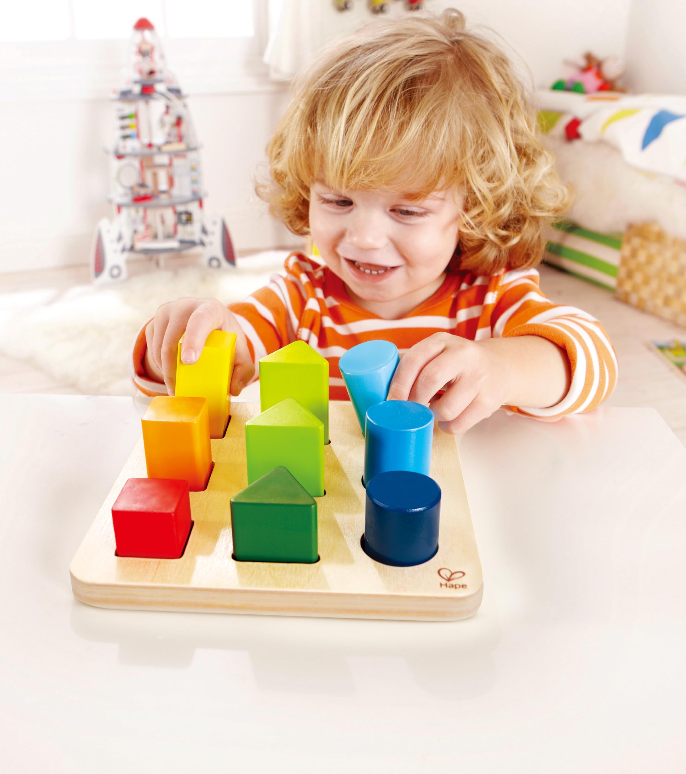 Hape Giocattoli per le abilità motorie E0426 Incastro di Colori e Forme