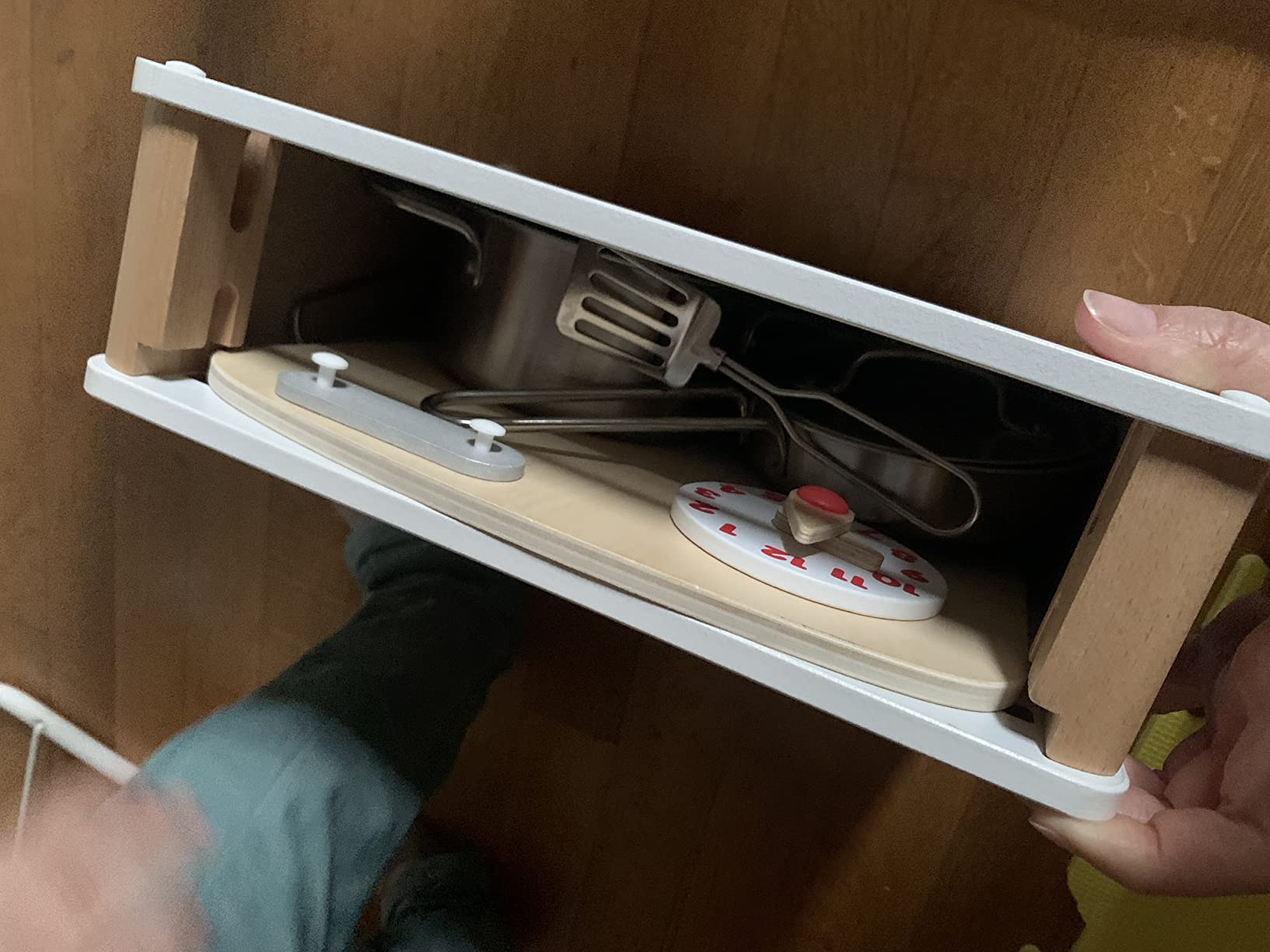 Hape Cucina e accessori Cucinetta portatile 2 in 1 cucina giocattolo legno