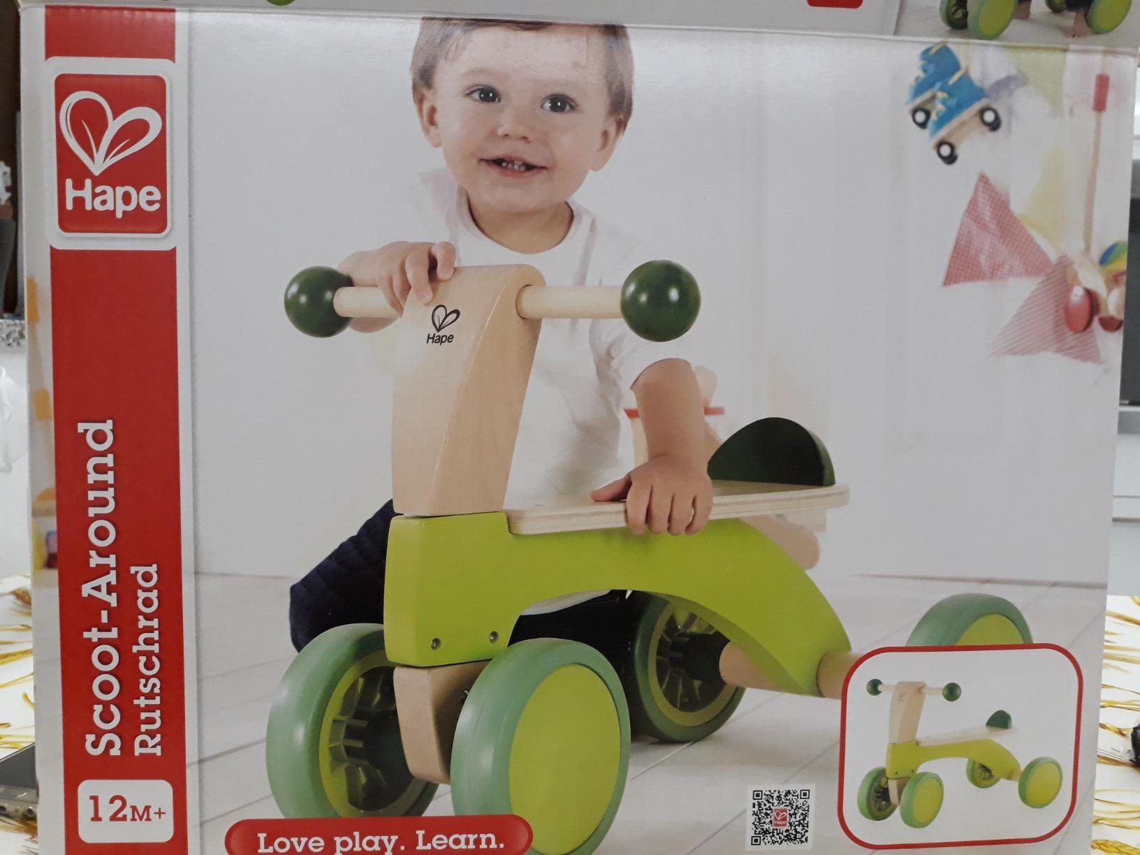 Hape Primi passi e bici Scooter a 4 ruote scooter in legno dai 12 mesi